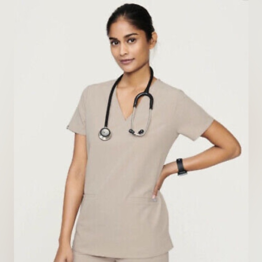 FIGS Casma‎ Scrub Top